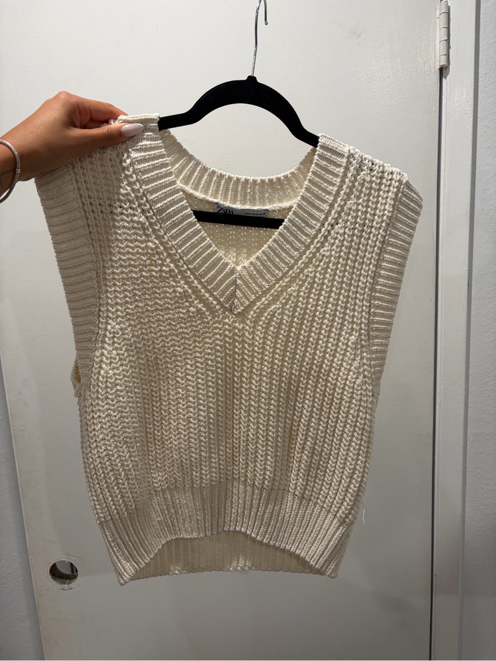Zara Ivory Knit V-Neck Sweater Vest